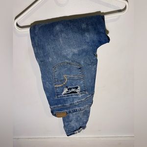 American eagle distressed skinny jeans